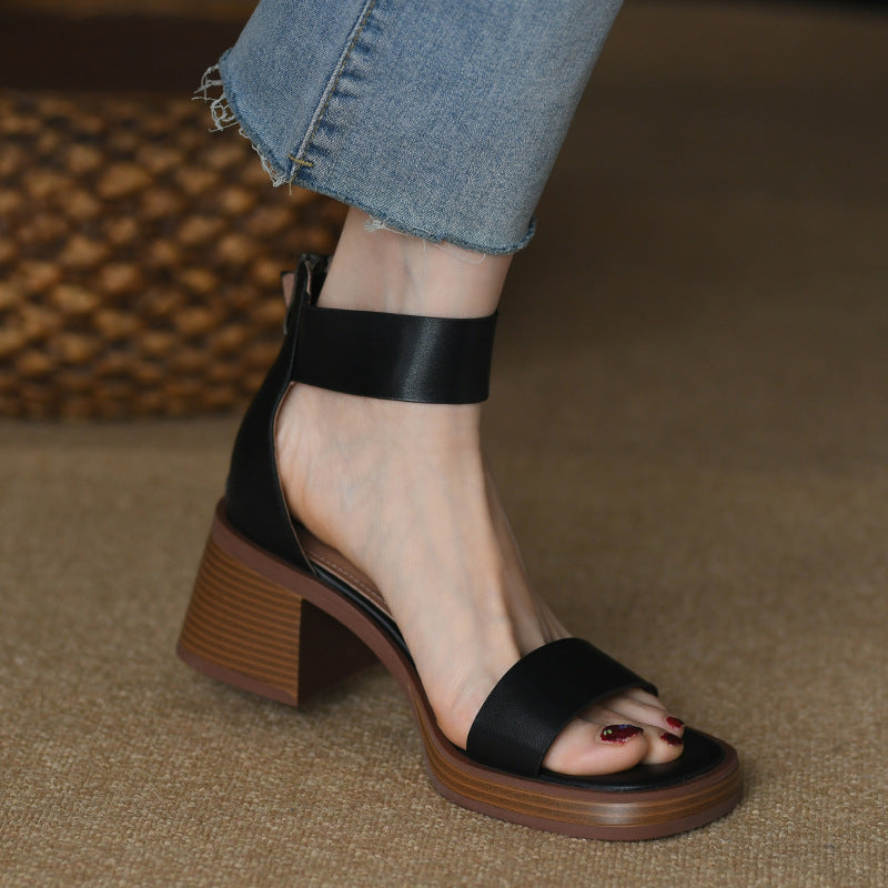 Sandalias de tiras estilo británico retro con tacón grueso
