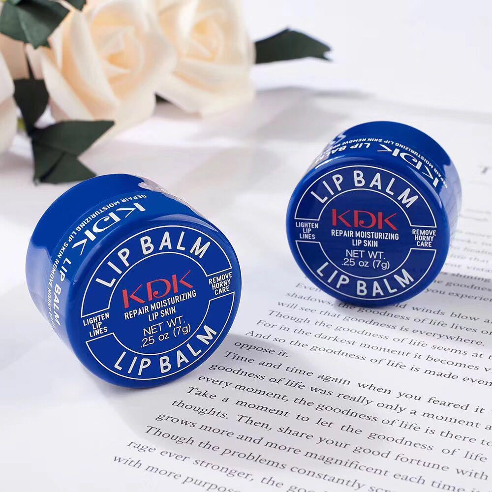 Blue Can Bálsamo labial hidratante y anti-agrietado que se desvanece
