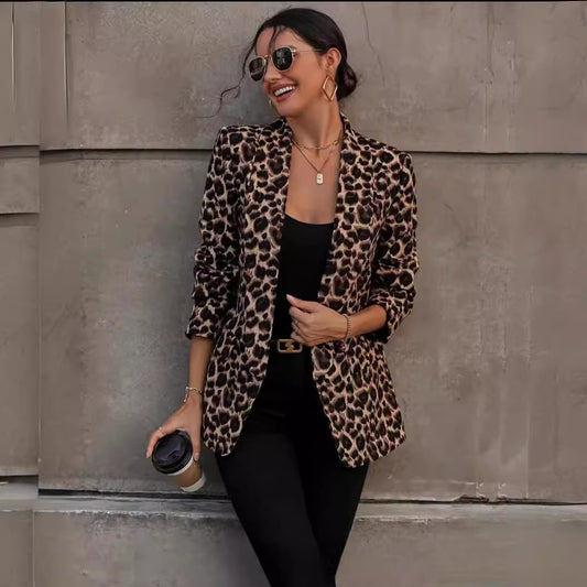 Abrigo de traje con estampado de leopardo