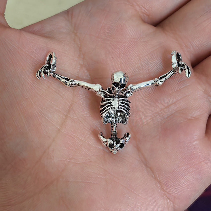 Collier pendentif tête de mort Halloween style rétro punk