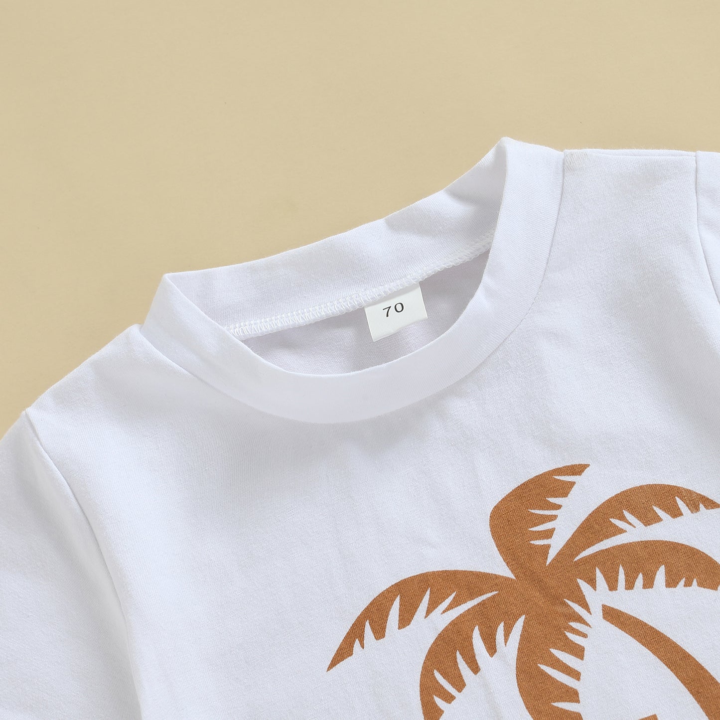 Conjunto de camiseta con estampado de árbol de coco y pantalones cortos elásticos con estampado de sol para bebés recién nacidos