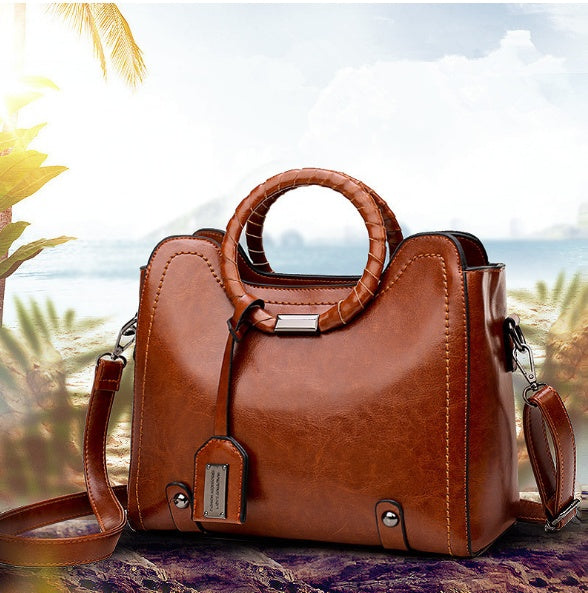 Sac messager simple et tendance en cuir ciré et huilé