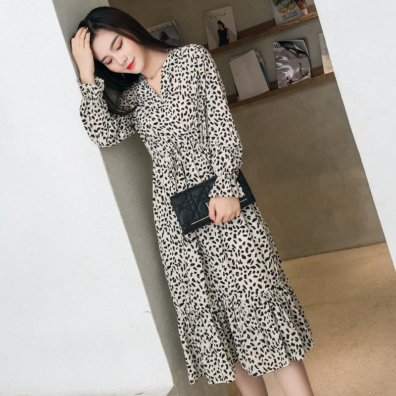 Robe en mousseline imprimée à col en V