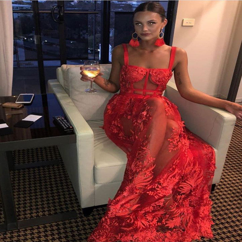 Robe longue en dentelle printemps-été avec broderies en dentelle