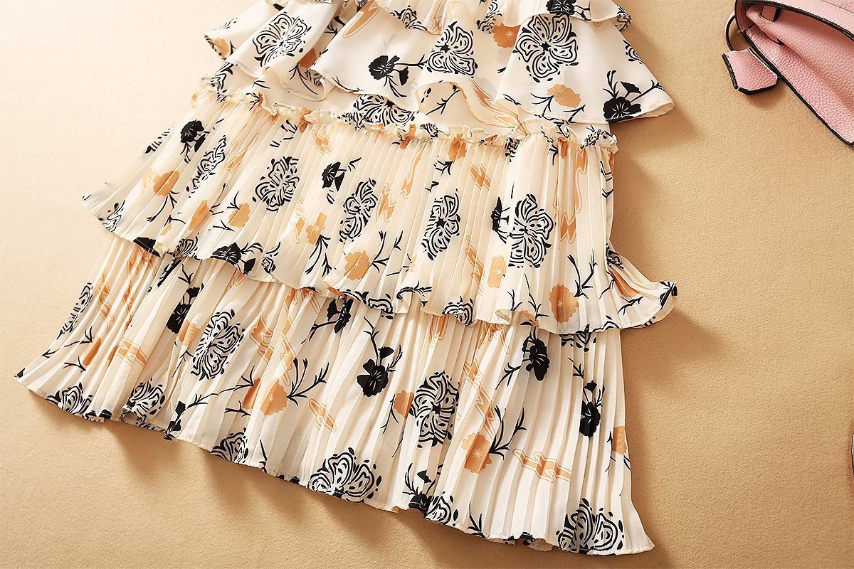 V-Neck Sleeveless Ruffled Heavy-Duty Pleated Print Medium Dress
