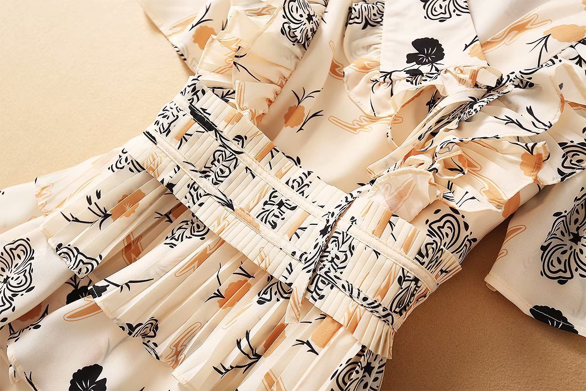 V-Neck Sleeveless Ruffled Heavy-Duty Pleated Print Medium Dress