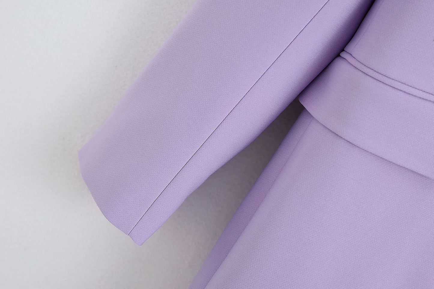 Veste de costume croisée ample et fine à la mode française