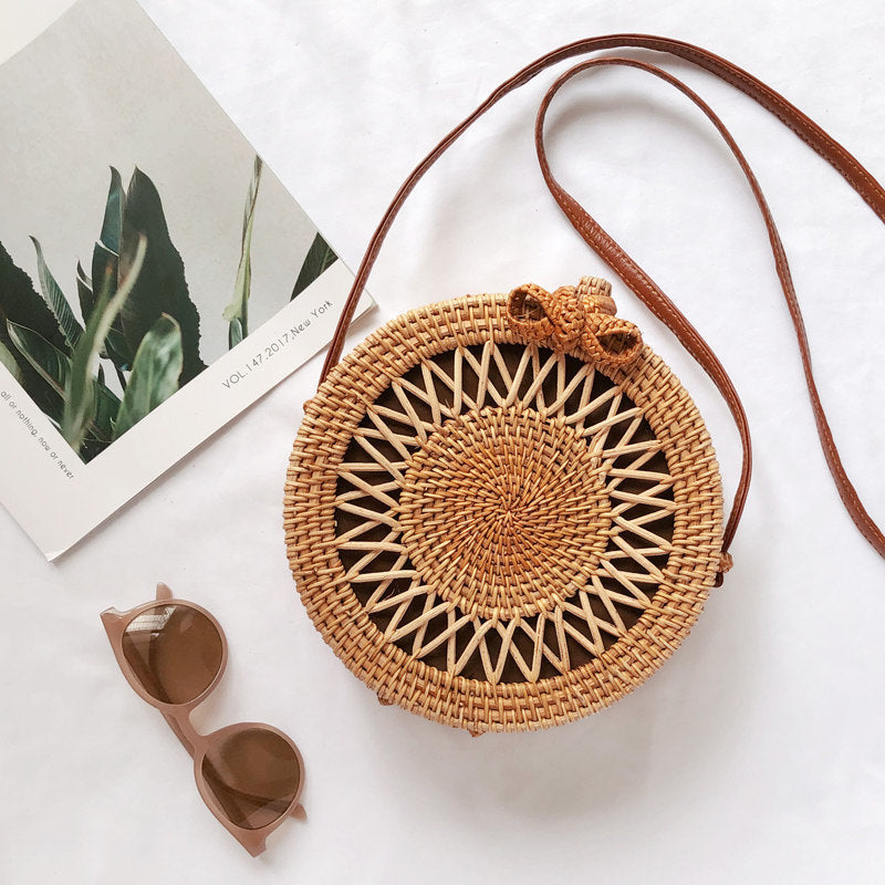 Nuevo bolso tejido de mimbre de Bali, bolso redondo tipo mensajero de viaje de playa tejido de paja Retro