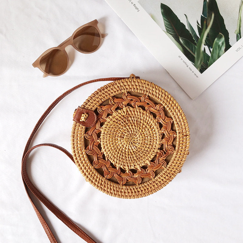 Nuevo bolso tejido de mimbre de Bali, bolso redondo tipo mensajero de viaje de playa tejido de paja Retro