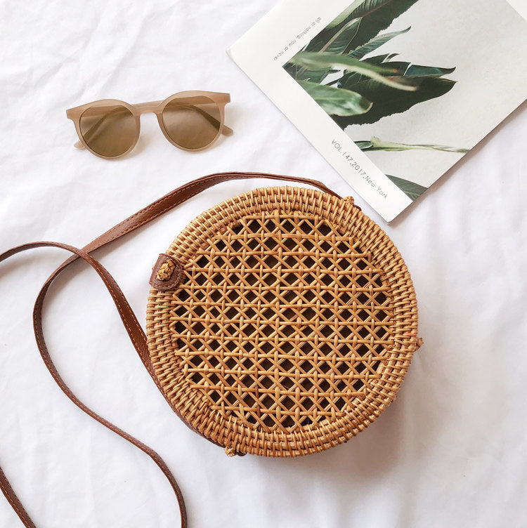 Nuevo bolso tejido de mimbre de Bali, bolso redondo tipo mensajero de viaje de playa tejido de paja Retro