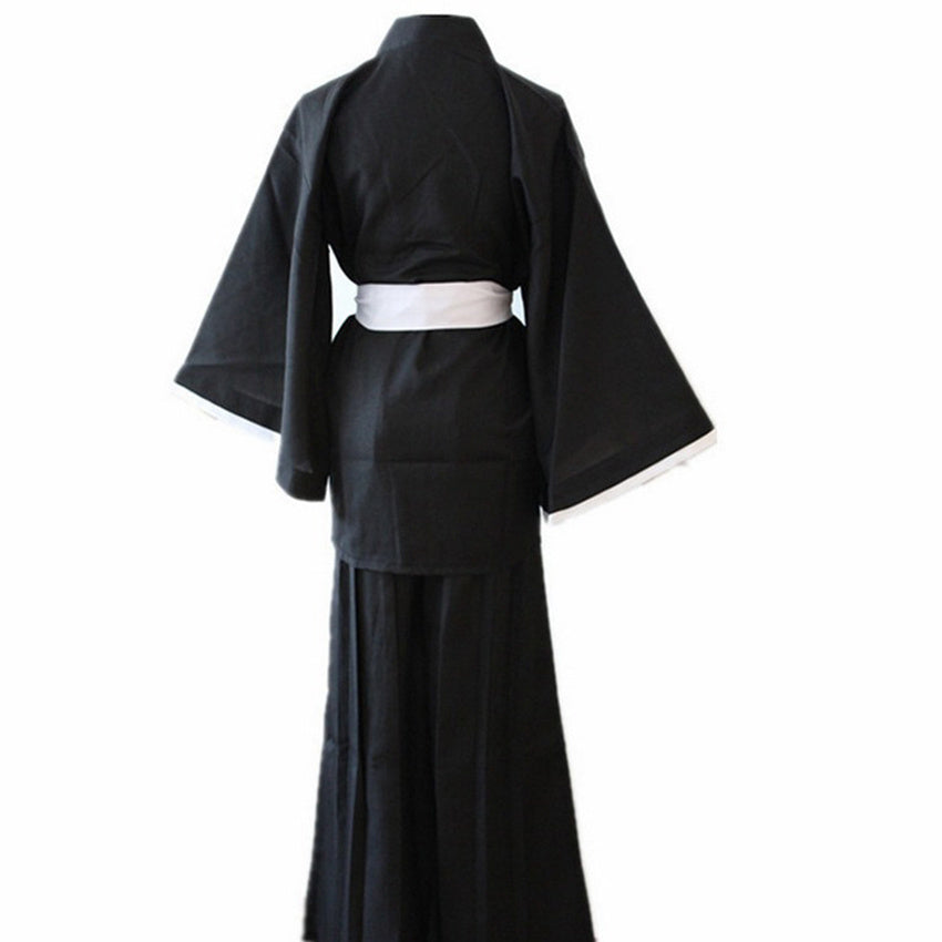 Cosplay en costume de kendo noir