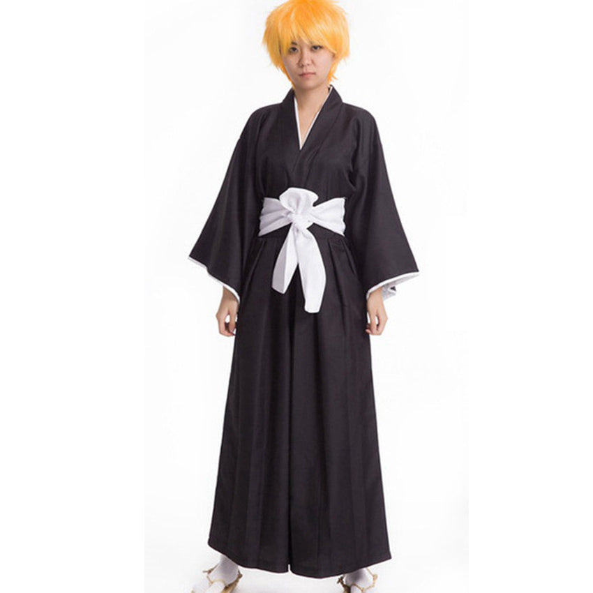 Cosplay en costume de kendo noir