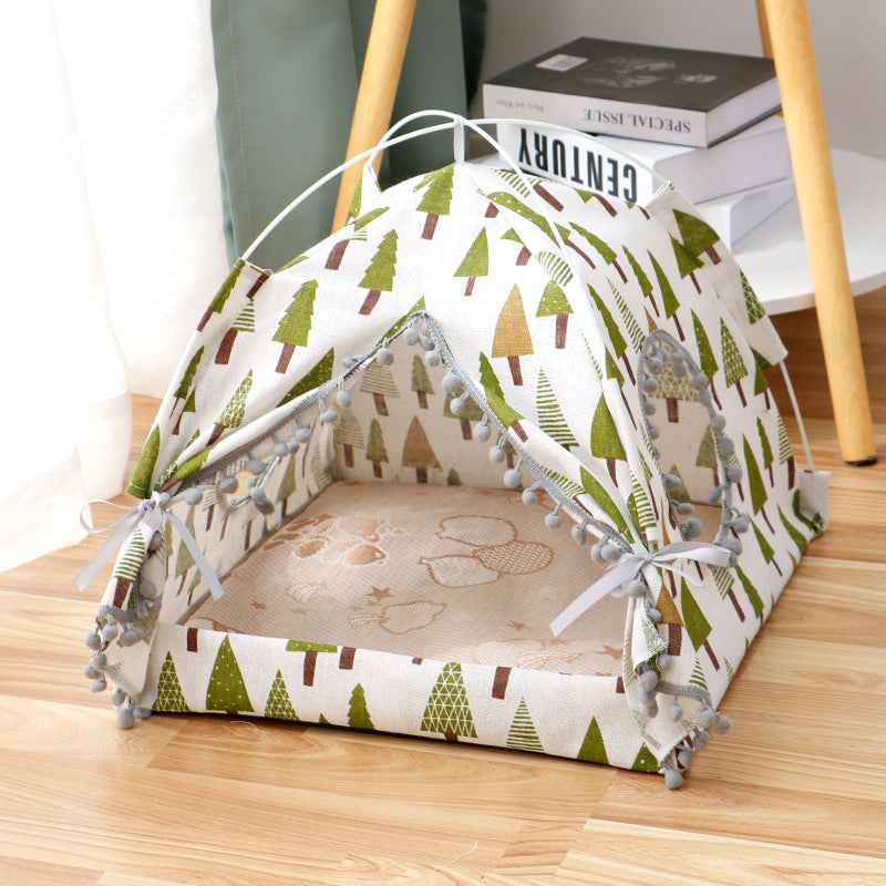 Cama para mascotas cerrada en casa