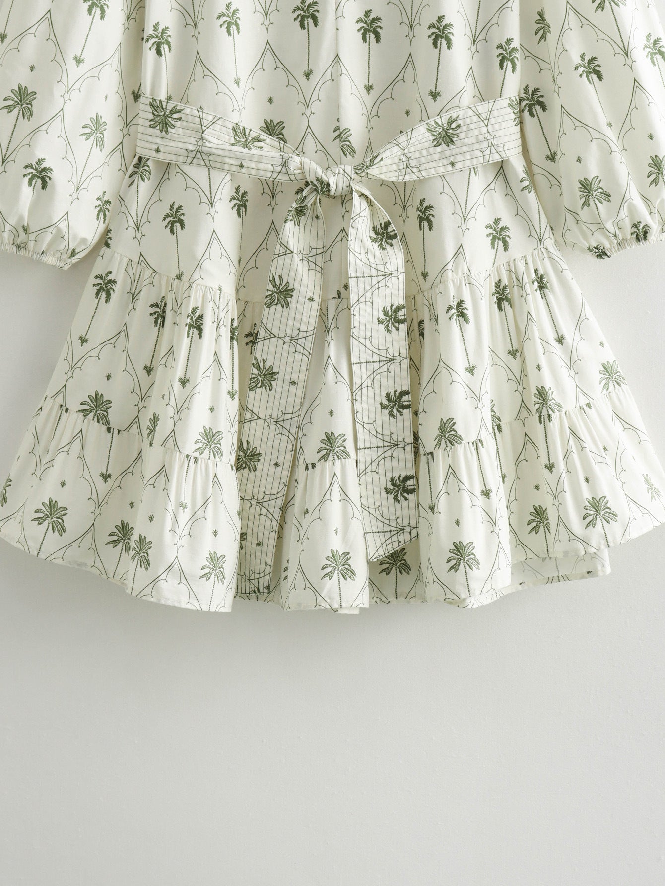 Robe à manches longues et col en V pour femme avec ceinture
