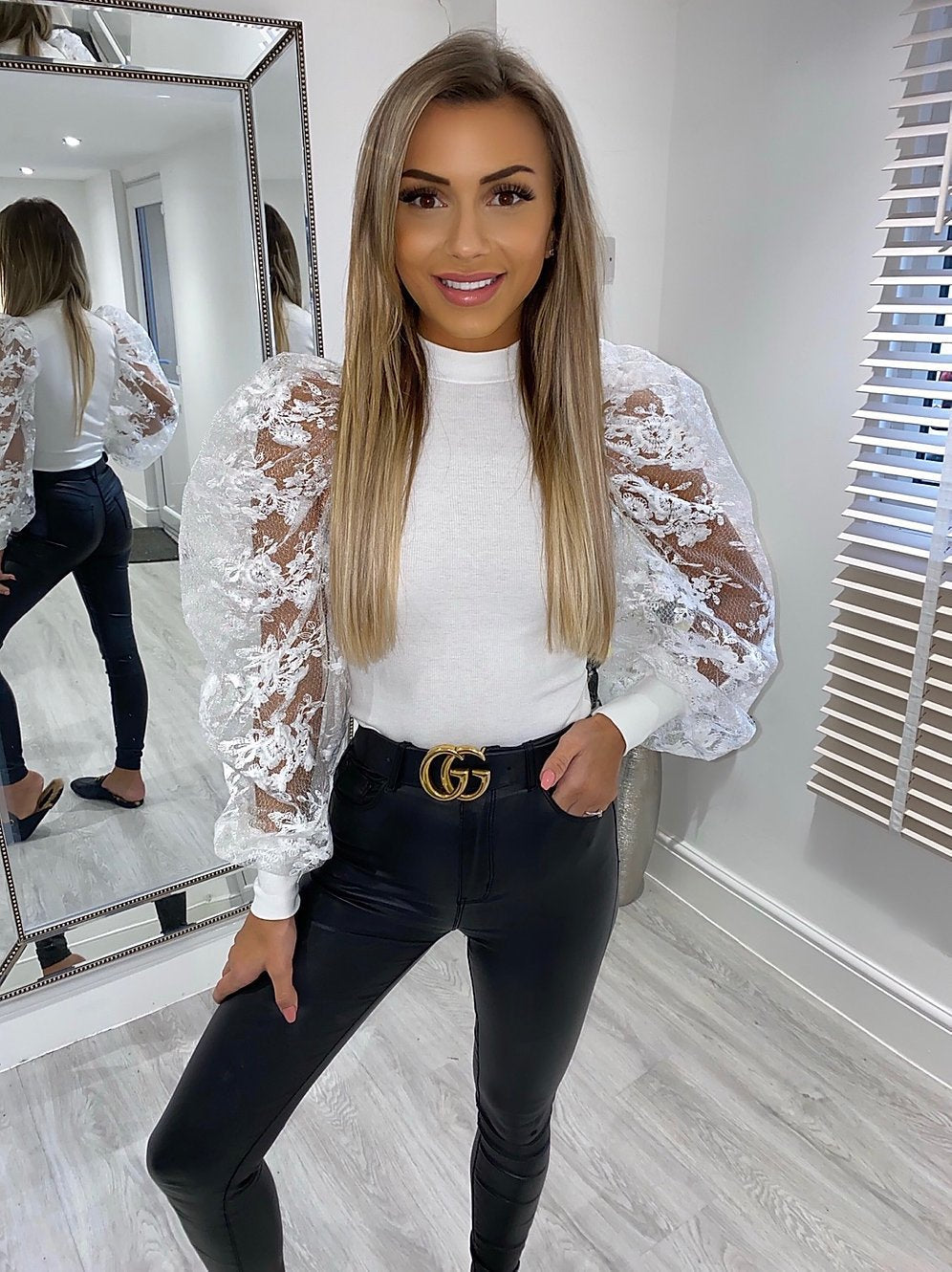 Flower embroidery long sleeve shirt