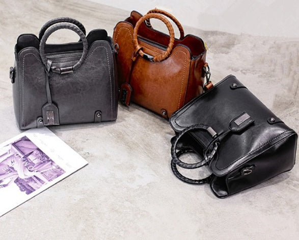 Sac messager simple et tendance en cuir ciré et huilé