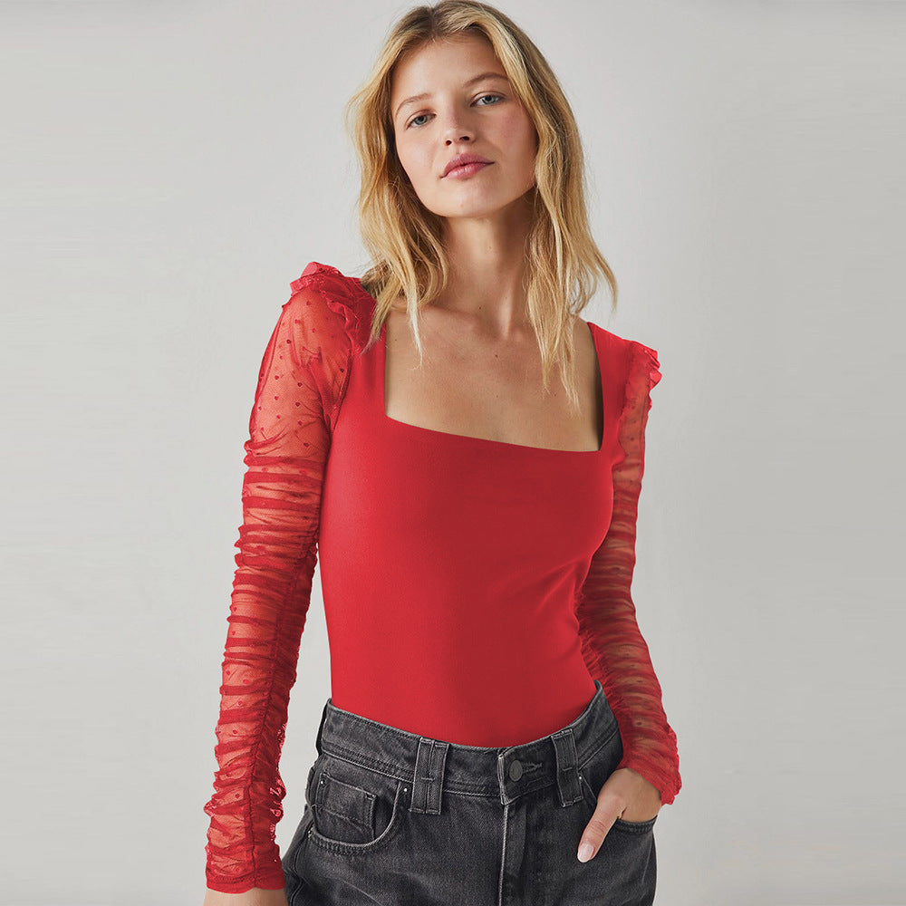 Top ajustado de encaje con cuello cuadrado y parches en color liso