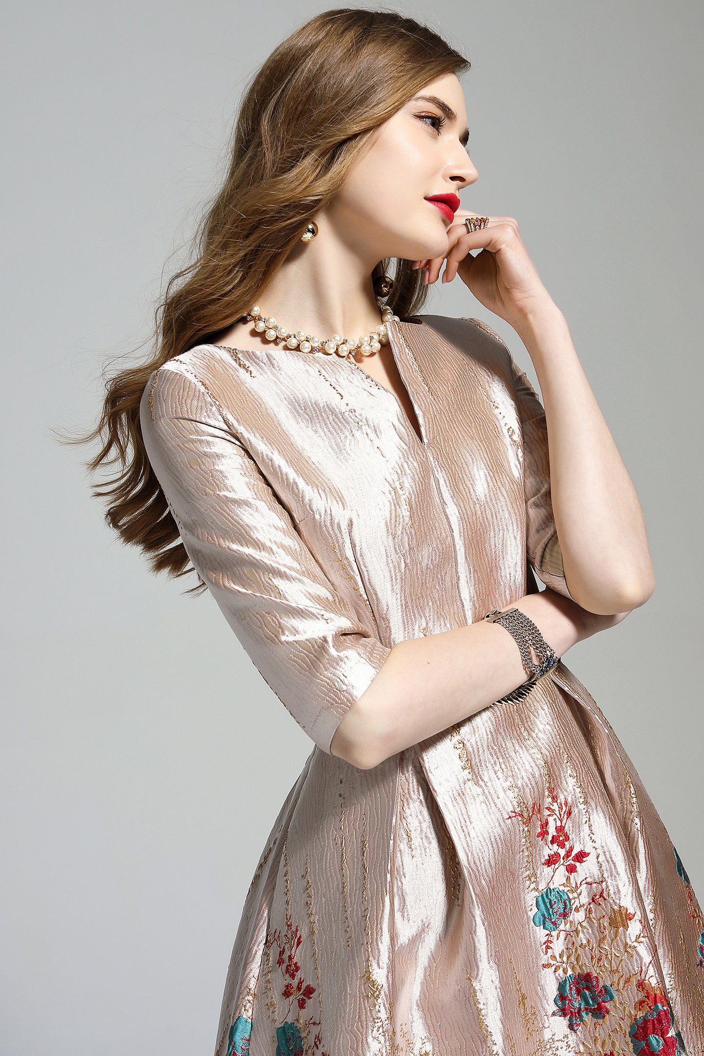 Robe haut de gamme en jacquard mi-longue à ourlet large