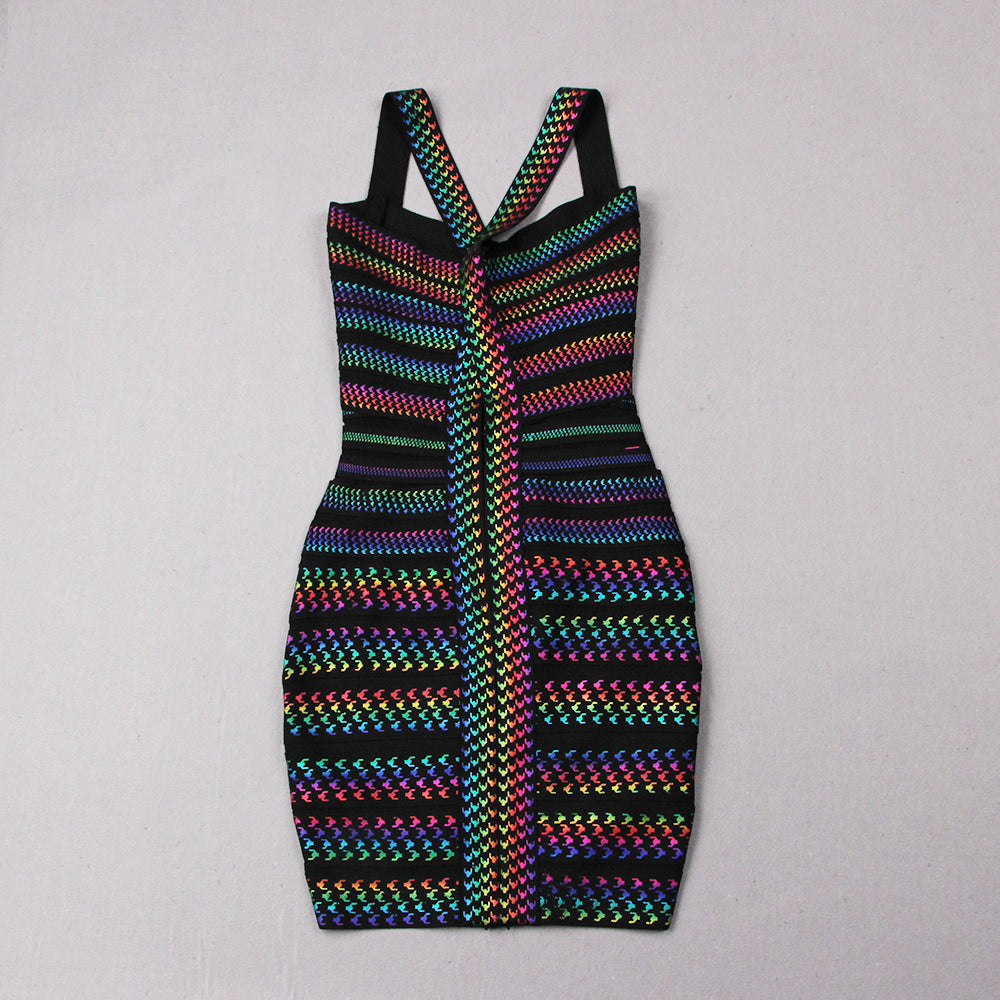 Vestido tubo irregular vendaje
