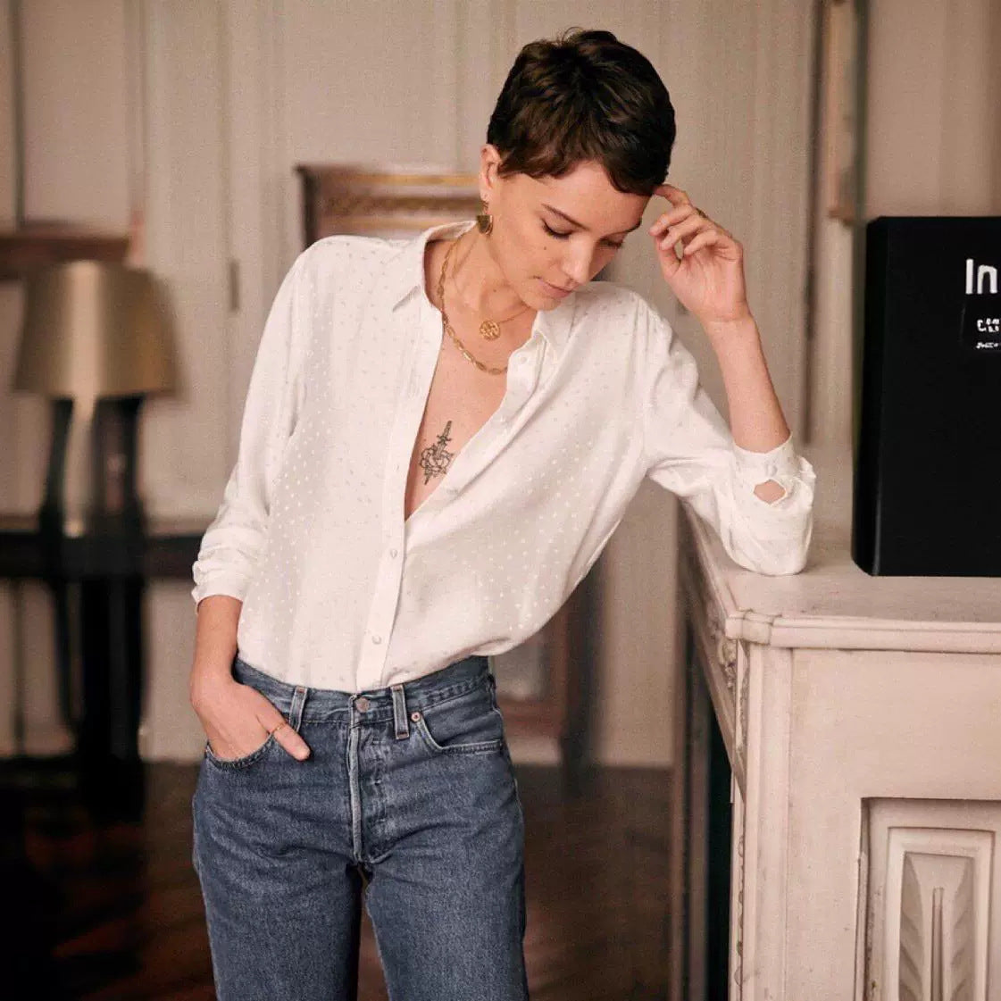 Chemise à manches longues en crêpe satin soyeux, ample et décontractée, style minorité française, revers brillant