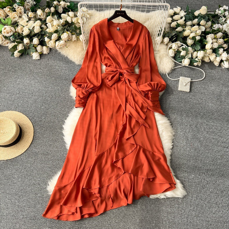 Vestido de falda de traje irregular con volantes y ribete de cintura con cordones de manga larga