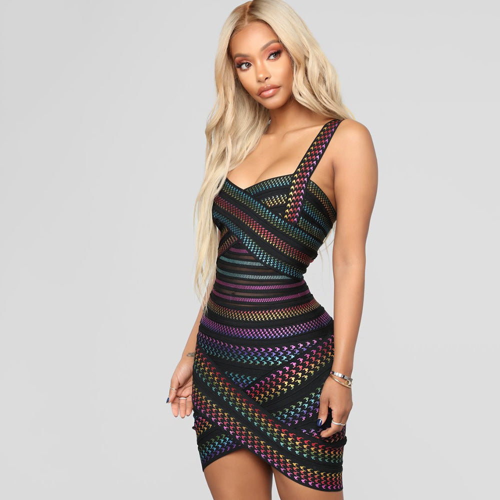 Vestido tubo irregular vendaje