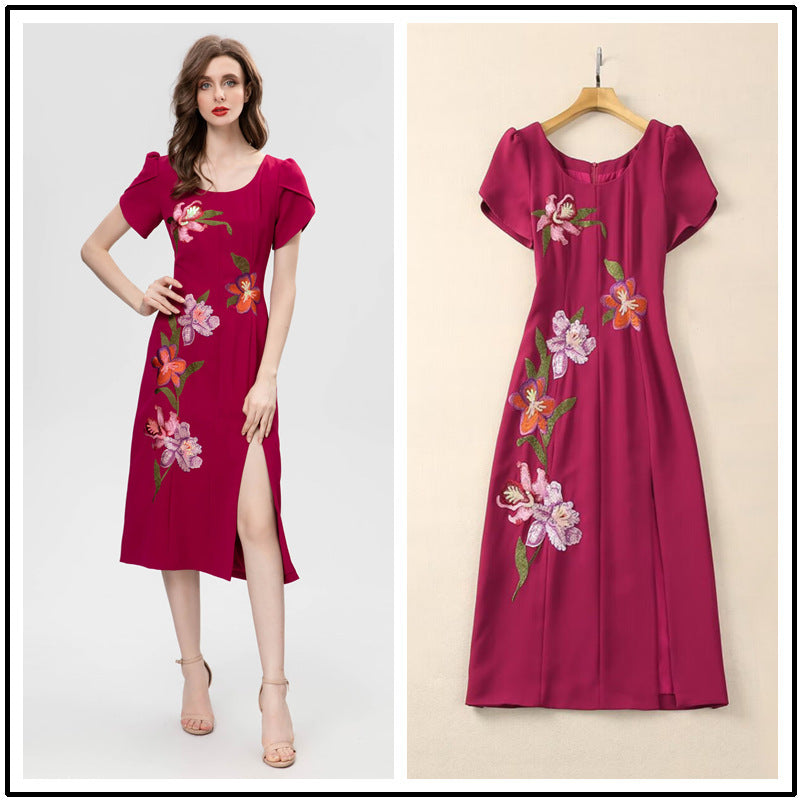 Elegante vestido formal ajustado de manga corta con bordado y abertura en la cadera