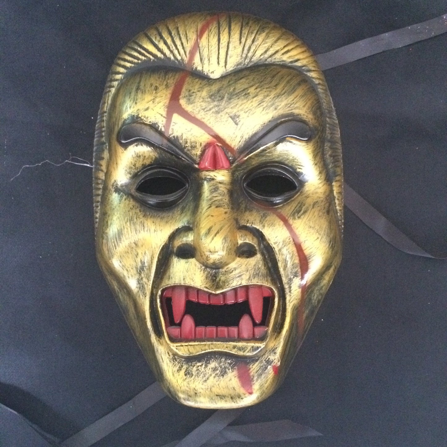 Masque de vampire effrayant pour Halloween