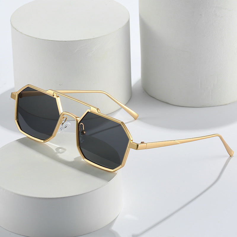 Gafas de sol de moda con montura geométrica y barra superior