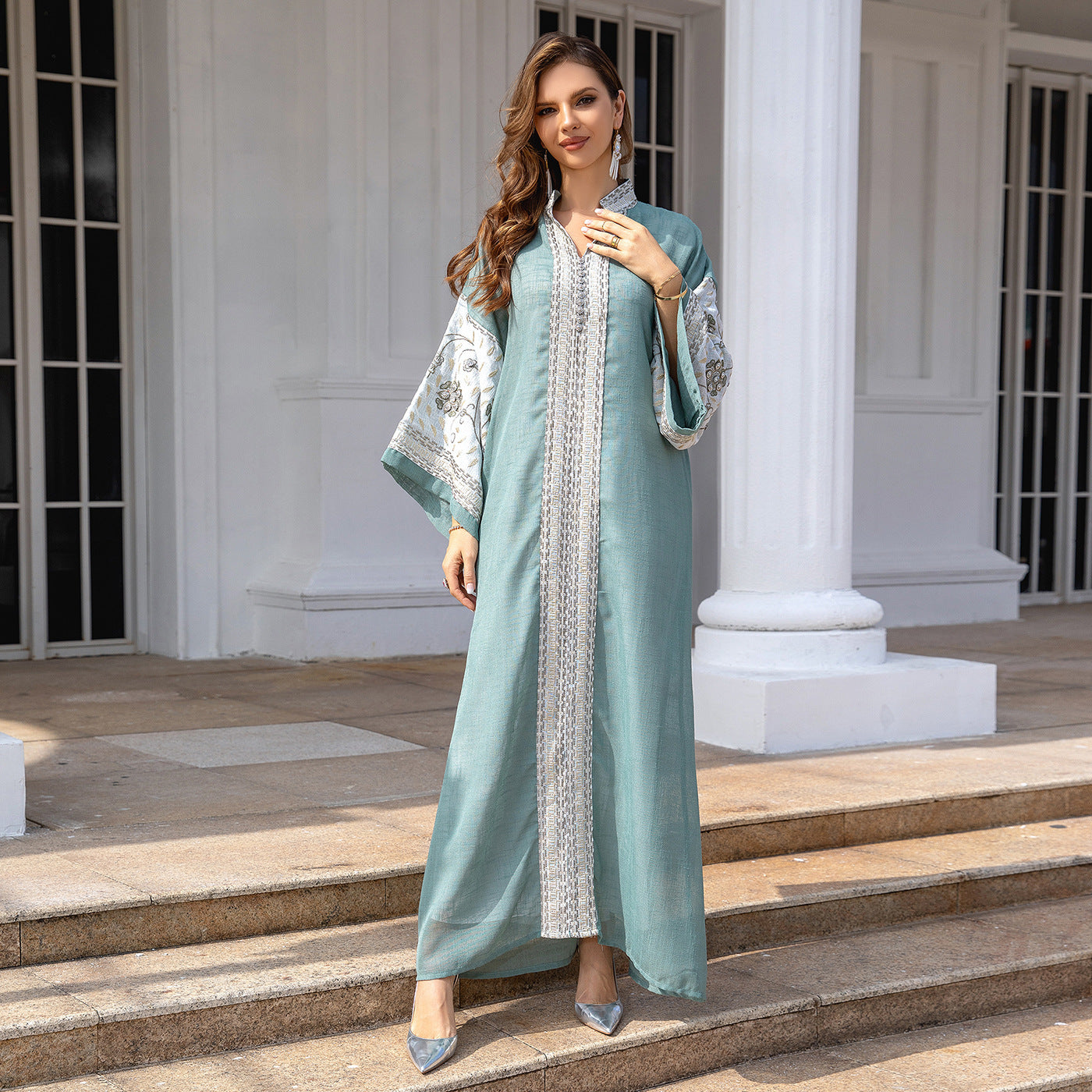 Robe musulmane brodée pour femme, commerce extérieur du Moyen-Orient