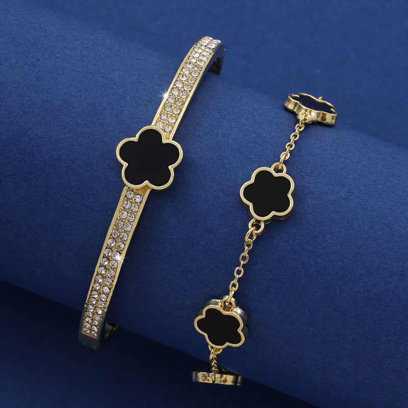 Pulsera de flores de cinco pétalos de la suerte Pulsera de flores de cinco hojas de dos piezas para mujer