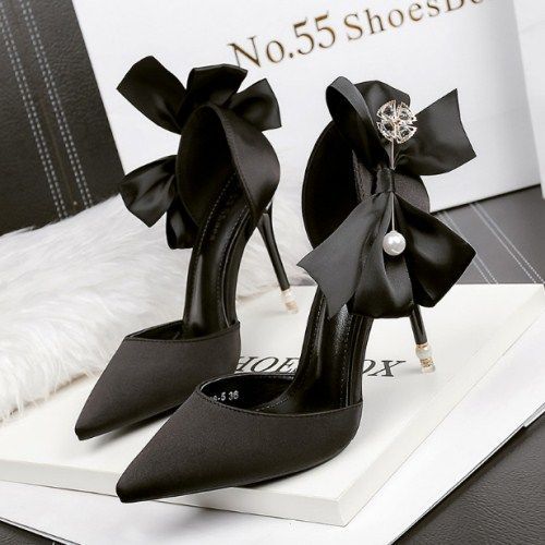 talons hauts pointus