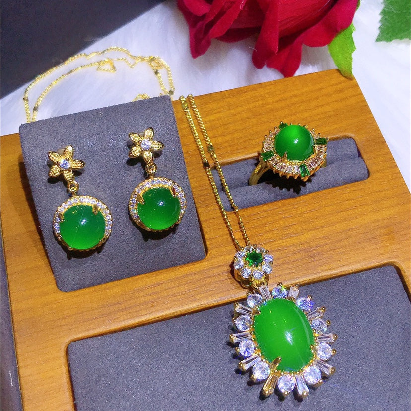 Juego de calcedonia verde natural con incrustaciones artesanales de lujo