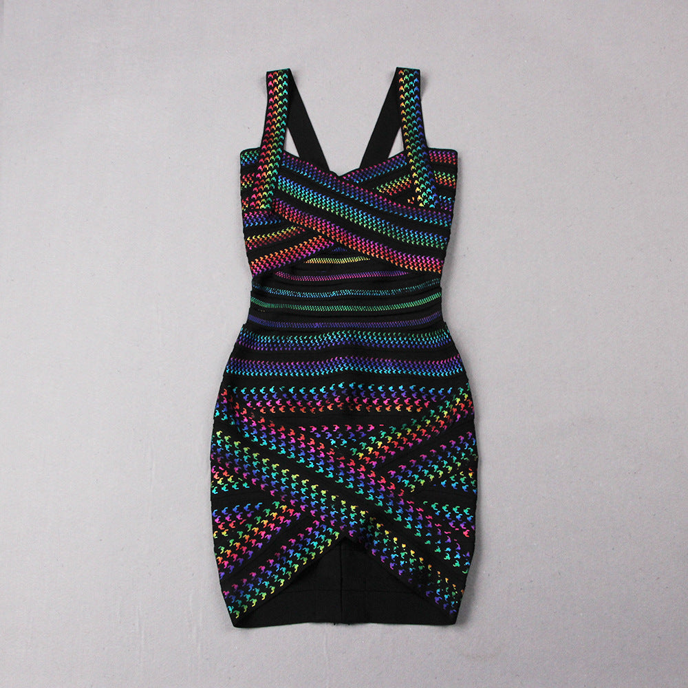 Vestido tubo irregular vendaje