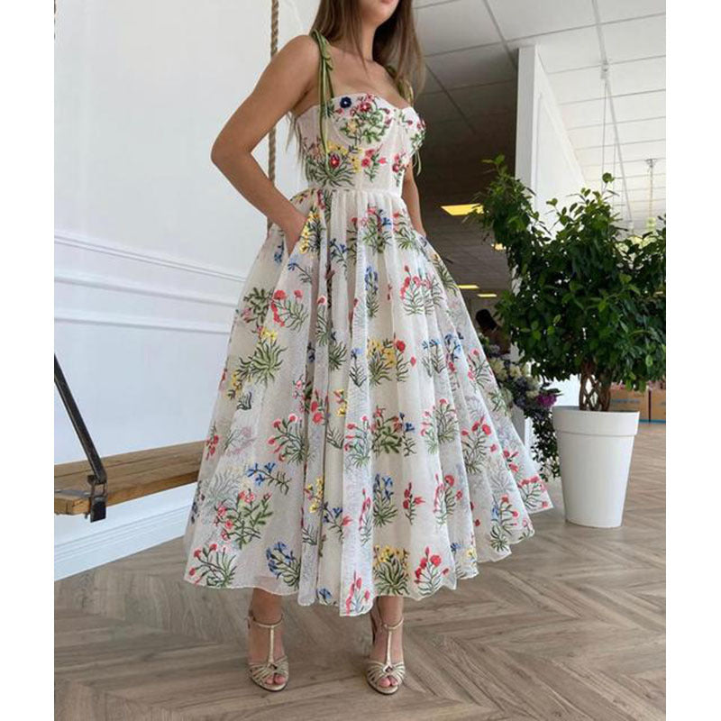 Robe imprimée sexy à bretelles croisées et dos nu