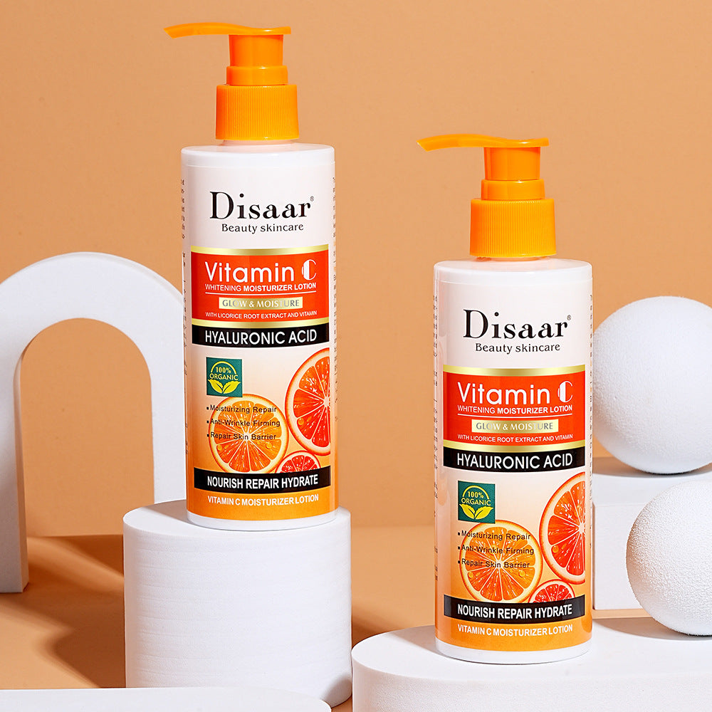 Lotion corporelle hydratante et éclaircissante à la vitamine C