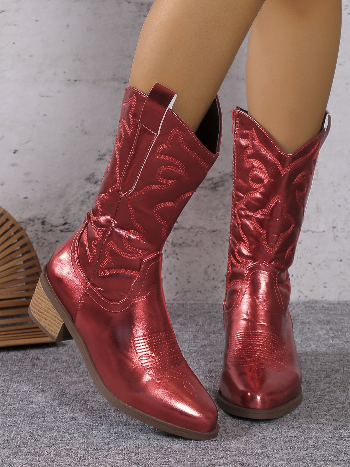 Botas vaqueras de punta estrecha y tacón grueso, botas de caballero sólidas de tubo medio a la moda, zapatos de otoño e invierno para mujer