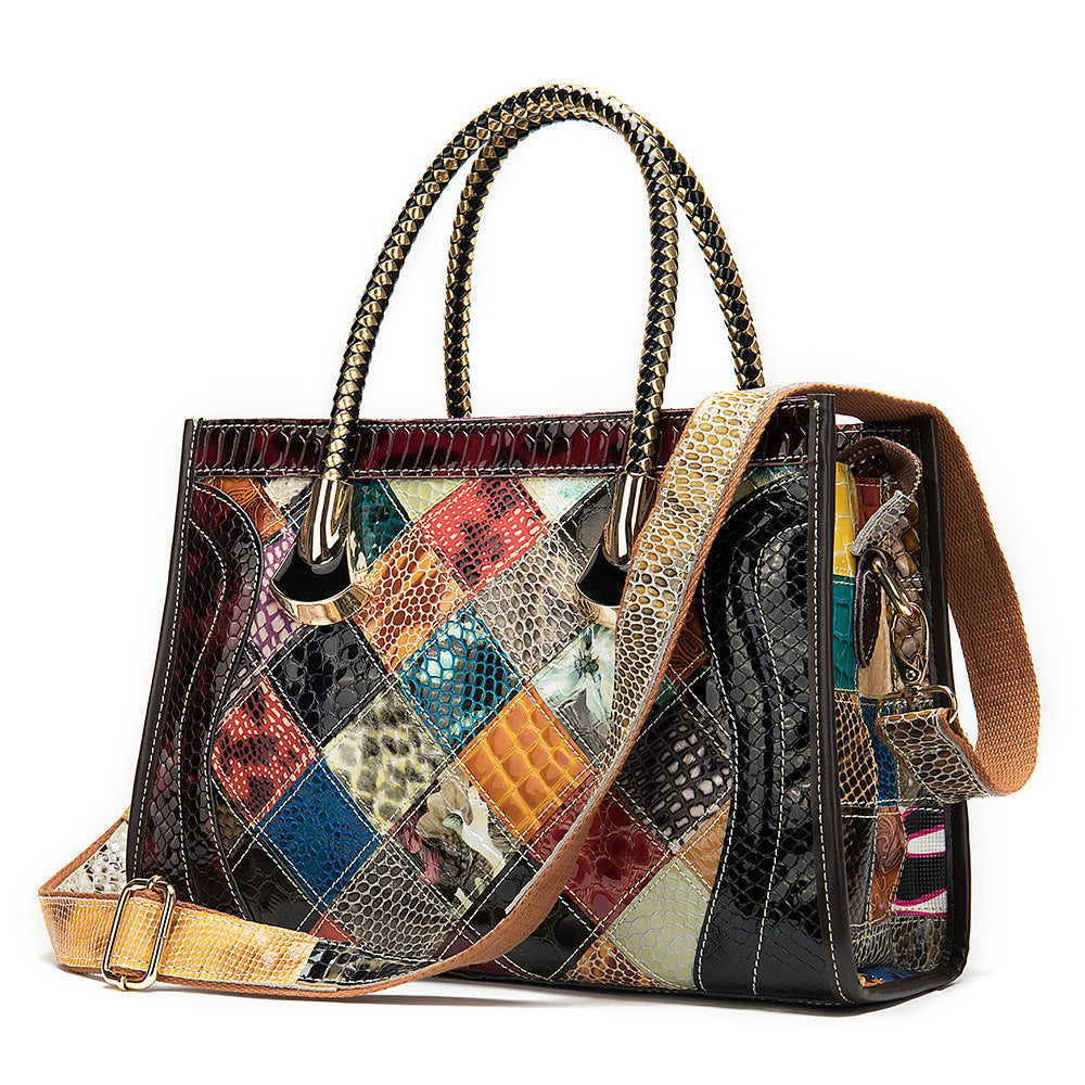 Bolso piel charol contraste piel