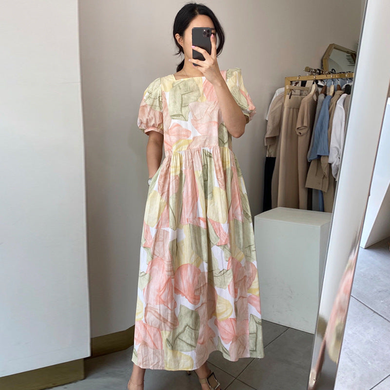 Vestido ajustado con escote cuadrado y estampado de manchas retro