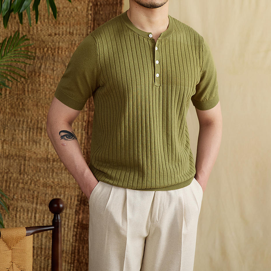 Camiseta de manga corta de verano de algodón tencel con rayas hundidas para hombre