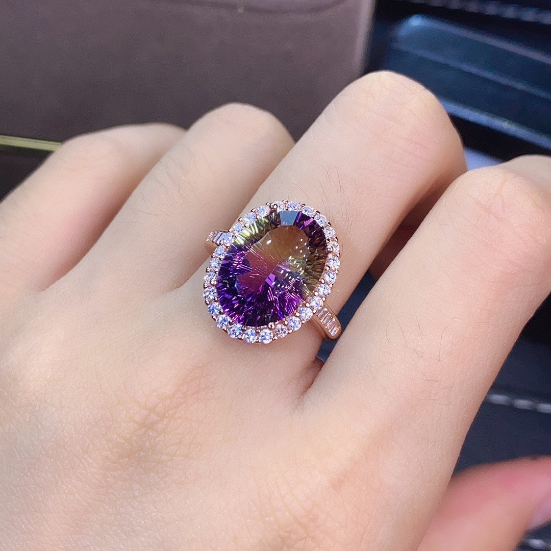 Conjunto de anillo y colgante de amatista con cristales de talla Millennium