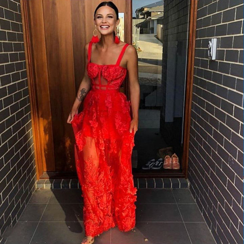 Robe longue en dentelle printemps-été avec broderies en dentelle