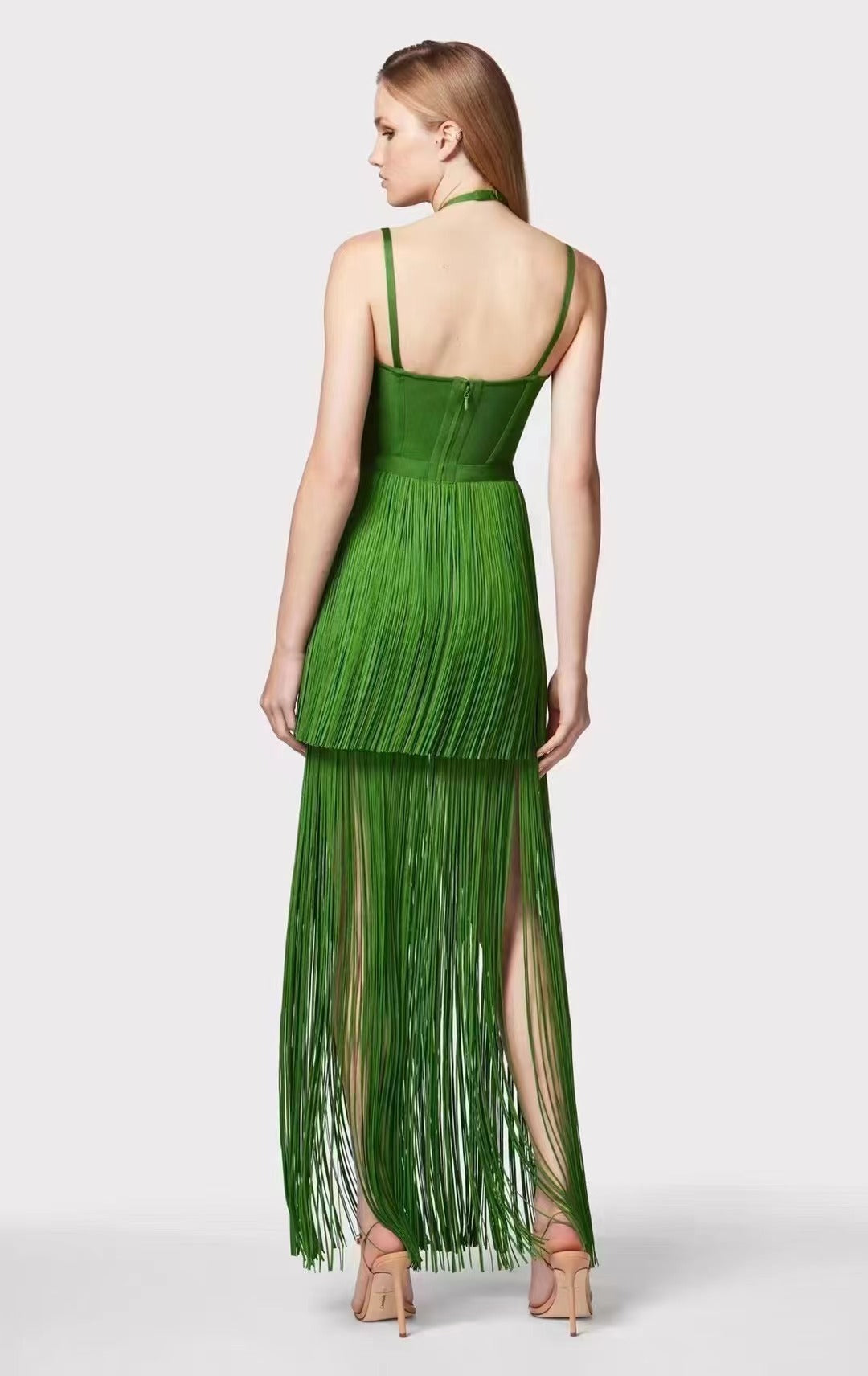 Robe de soirée verte à bretelles spaghetti et pompons