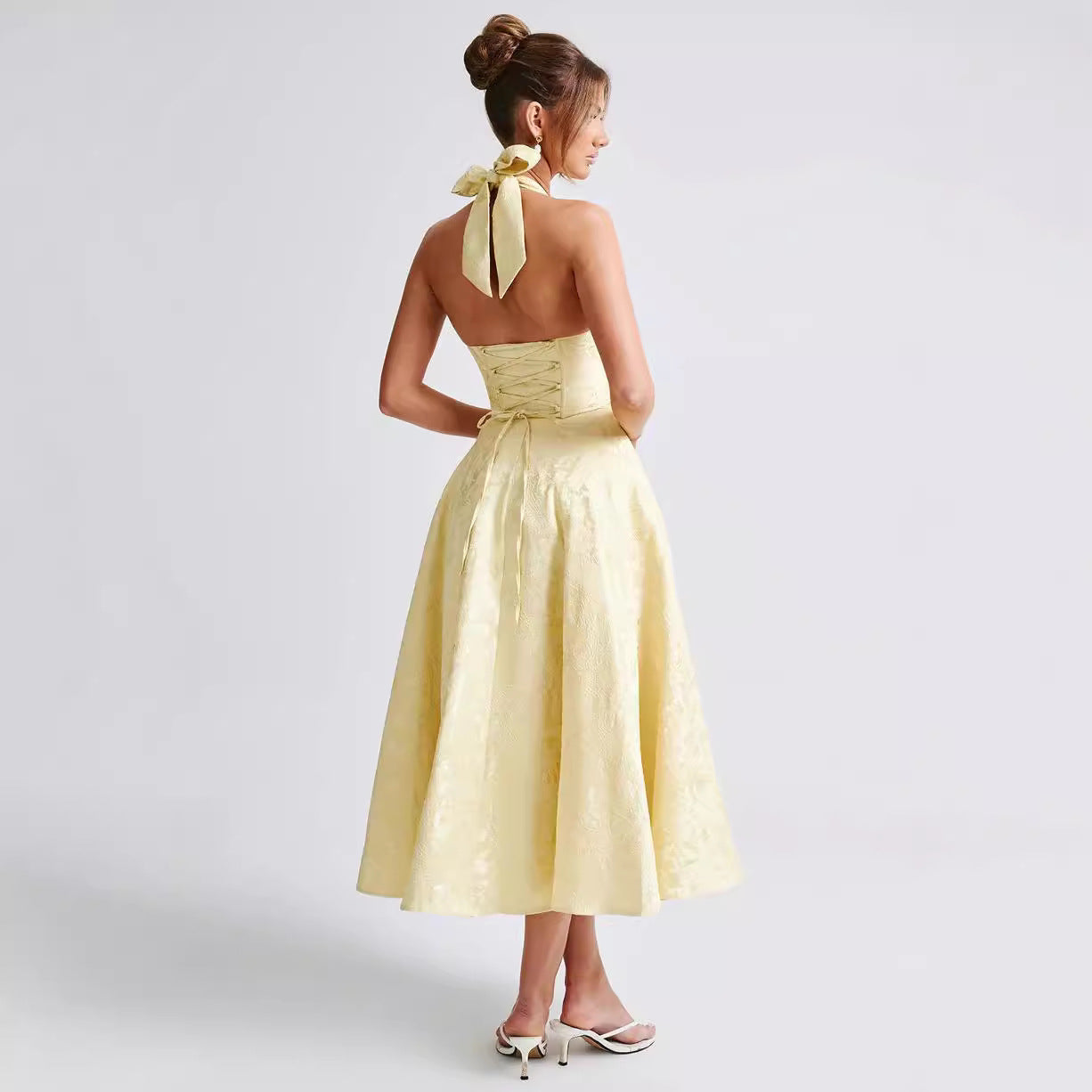 Robe longue en jacquard à col en V et dos nu, sans manches, avec lacets à la taille, style vacances