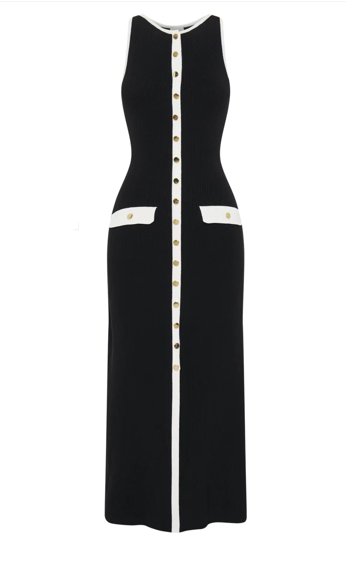 Robe élégante en laine noire pour femme