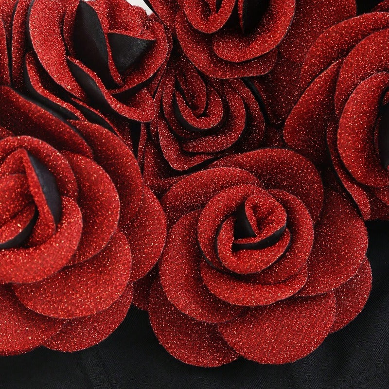 Haut à bretelles serrées et à fleurs