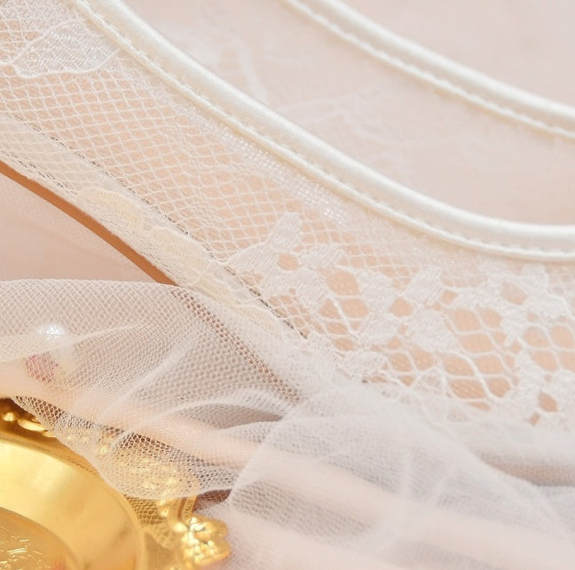 White Lace Flower Bride's Wedding Shoes