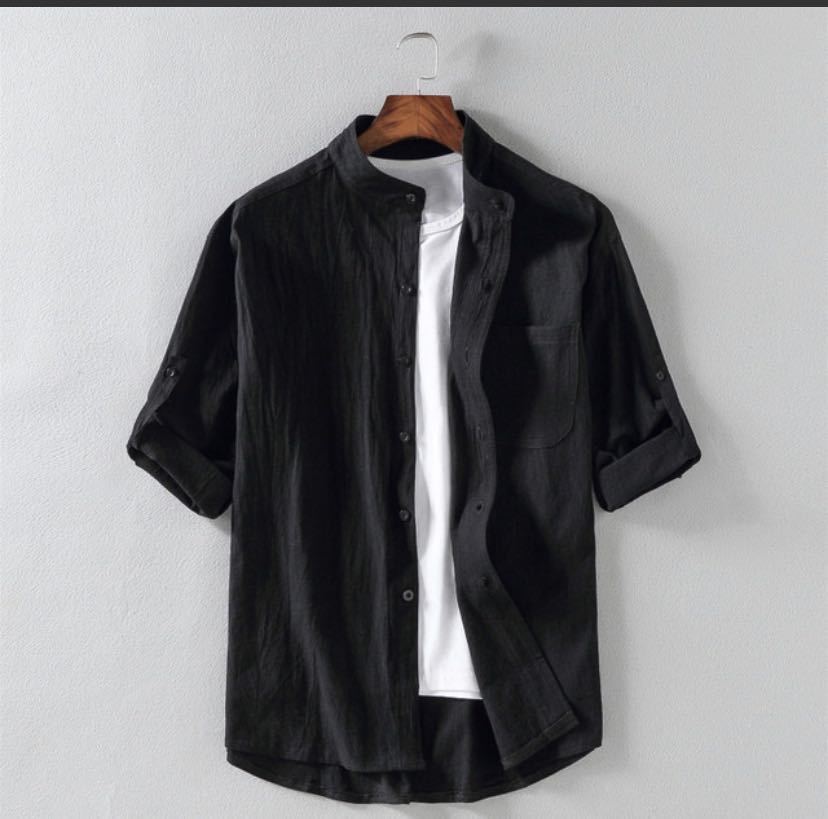 Camisa holgada de lino con cuello alto para hombre