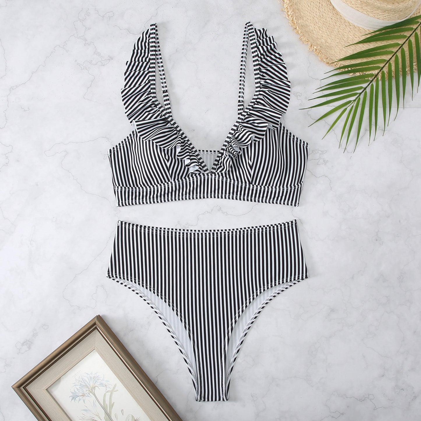 Bikini fendu à rayures, frais et rétro, petite poitrine