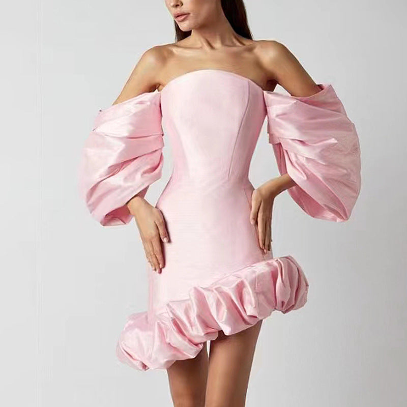 Vestido de noche abullonado de color rosa con cintura adelgazante de estilo francés